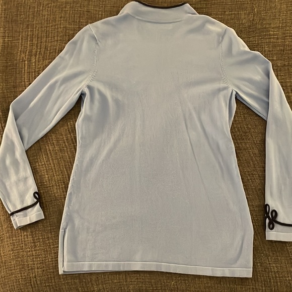 Gorgeous vineyard vines sweater - Picture 5 of 6